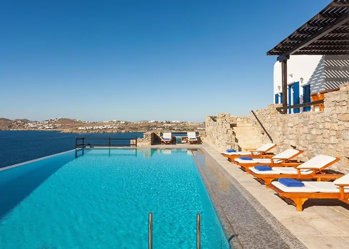 Excellent Mykonos Psarrou Lambda 5 Bedrooms Stunning Sea Views Psarrou فيلة